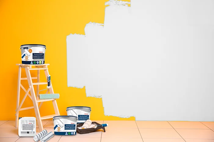 Eimer und Farbrollen